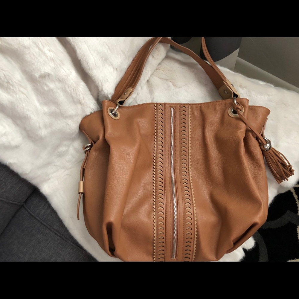 Jessica Simpson large hobo bag w/cheetah lining.